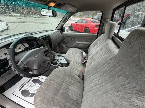Used 2003 Toyota Tacoma PreRunner RWD image 10