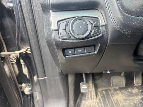 Used 2017 Ford Explorer Platinum AWD/4WD image 15