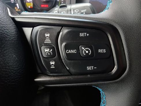 Used 2024 Jeep Wrangler Unlimited Rubicon 4xe AWD/4WD image 25