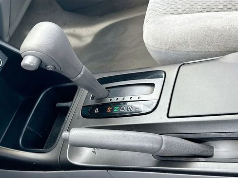 Used 2003 Toyota Camry LE image 19