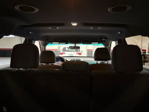 Used 2017 Ford Explorer XLT w/ Equipment Group 201A image 28