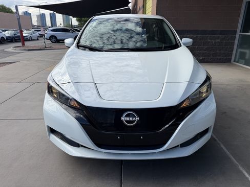 Used 2025 Nissan Leaf S FWD image 10
