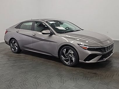 Used 2024 Hyundai Elantra SEL w/ Convenience Package
