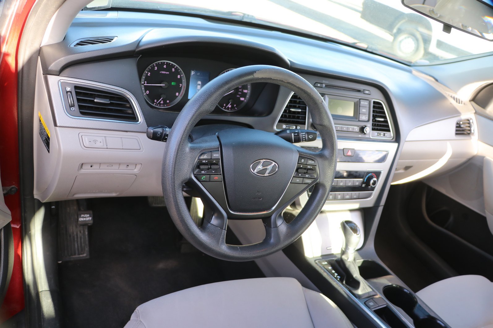 Used 2017 Hyundai Sonata SE FWD image 13