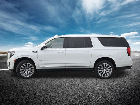 Used 2022 GMC Yukon XL Denali image 18