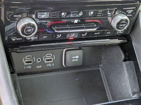 Certified 2022 Jeep Grand Cherokee L Overland w/ Luxury Tech Group IV AWD/4WD image 25