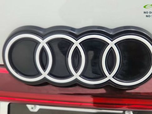 Used 2025 Audi A6 e-tron Prestige w/ Black Warm Weather Package RWD image 19