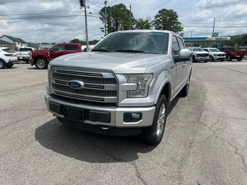 Used 2016 Ford F150 Platinum w/ Equipment Group 701A Luxury AWD/4WD image 6