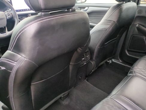 Certified 2023 Ford Escape Platinum w/ Premium Technology Package image 18