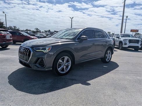 Used 2020 Audi Q3 2.0T Premium Plus w/ Premium Plus Package image 7