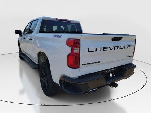 Used 2024 Chevrolet Silverado 1500 Custom Trail Boss w/ LPO, Dark Essentials Package AWD/4WD image 3
