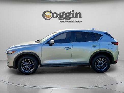 Used 2021 MAZDA CX-5 Touring FWD image 2