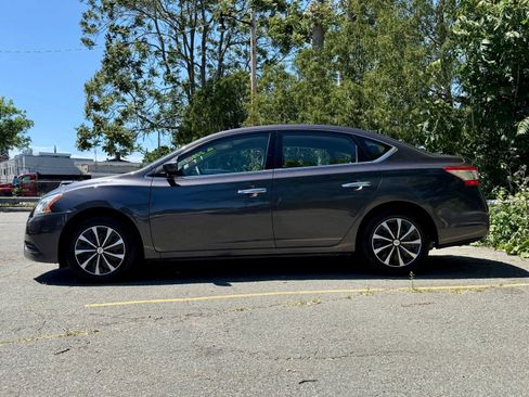Used 2015 Nissan Sentra S FWD image 2