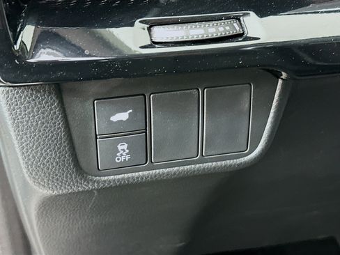 Used 2025 Honda CR-V EX-L image 17