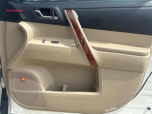 Used 2013 Toyota Highlander Limited FWD image 14