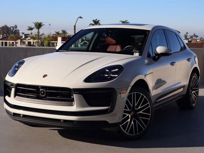 Certified 2025 Porsche Macan