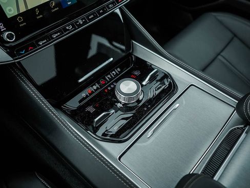 New 2026 Jeep Grand Wagoneer Limited image 28