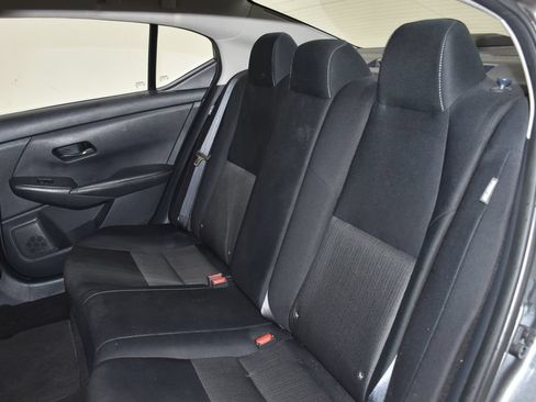 Used 2025 Nissan Sentra SV FWD image 27