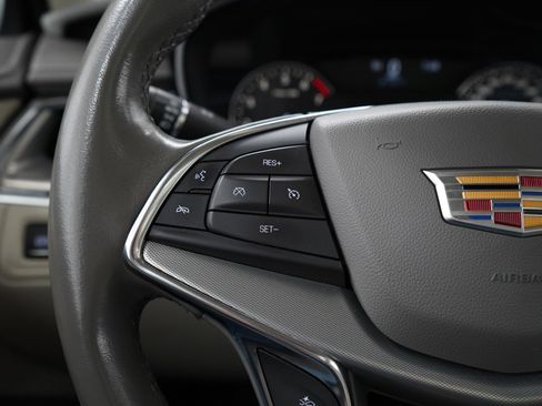 Used 2021 Cadillac XT5 Premium Luxury image 26