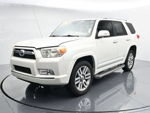 Used 2011 Toyota 4Runner Limited AWD/4WD image 4