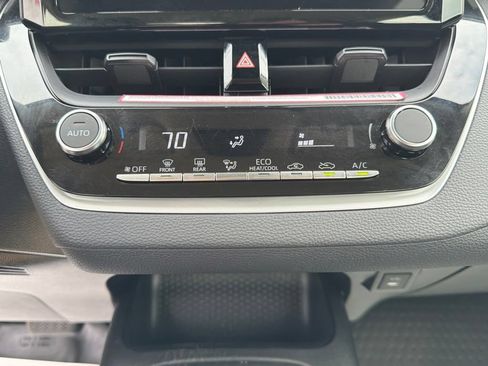 Used 2024 Toyota Corolla LE FWD image 18