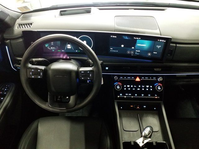 Used 2026 Hyundai Santa Fe Calligraphy AWD/4WD image 3