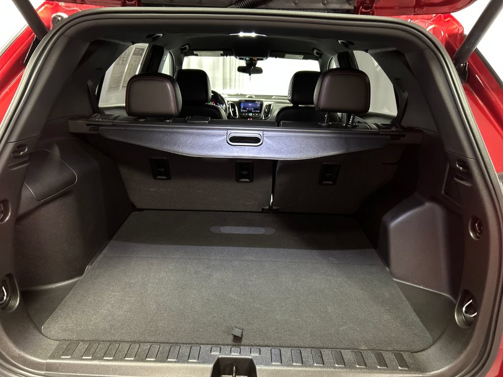 Used 2022 Chevrolet Equinox RS w/ RS Leather Package FWD image 22