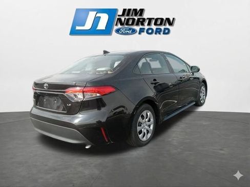 Used 2023 Toyota Corolla LE FWD image 10