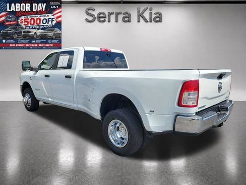 Used 2024 RAM 3500 Big Horn AWD/4WD image 3