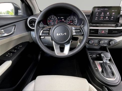 Used 2023 Kia Forte LXS FWD image 8