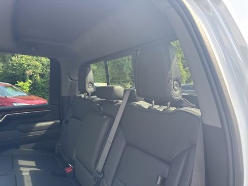 New 2025 GMC Sierra 2500 Denali w/ Denali Reserve Package image 14