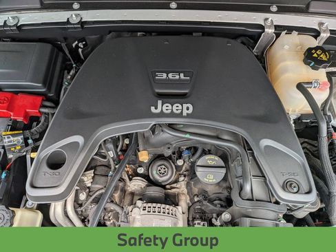 Used 2020 Jeep Gladiator Sport AWD/4WD image 15