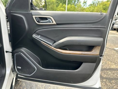 Used 2019 GMC Yukon XL Denali w/ Denali Ultimate Package AWD/4WD image 24