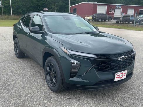Used 2026 Chevrolet Trax LT w/ Driver Confidence Package FWD image 9
