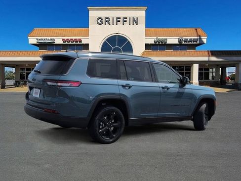 New 2026 Jeep Grand Cherokee L Limited RWD image 4