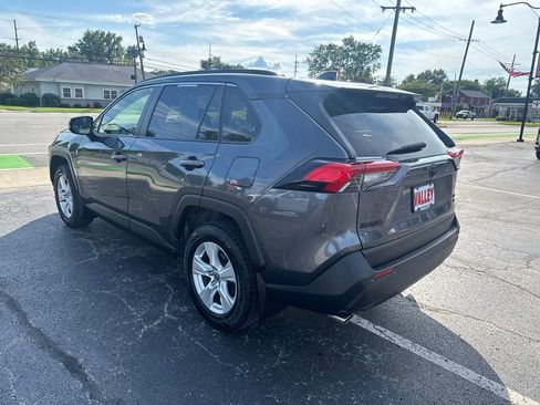 Used 2020 Toyota RAV4 XLE w/ Convenience Package AWD/4WD image 12
