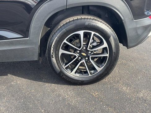 Certified 2025 Chevrolet TrailBlazer LT w/ Driver Confidence Package image 9