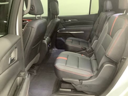 Used 2024 Chevrolet Traverse RS w/ LPO, Floor Liner Package AWD/4WD image 5