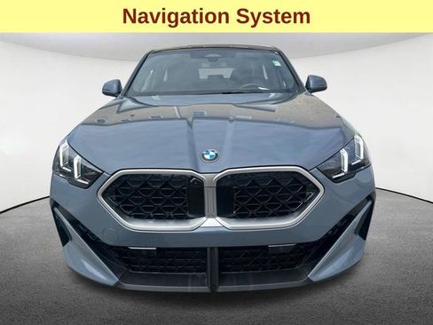 Used 2025 BMW X2 xDrive28i AWD/4WD image 4