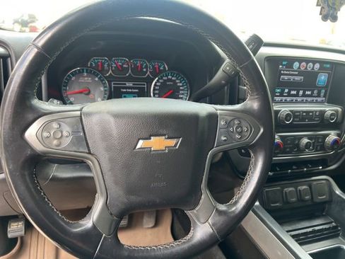 Used 2018 Chevrolet Silverado 1500 LT w/ Redline Edition AWD/4WD image 20