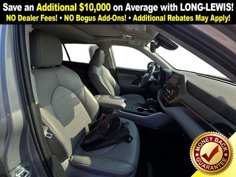 Used 2023 Toyota Highlander XLE image 24