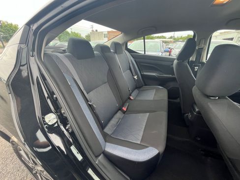 Used 2025 Nissan Versa SV FWD image 37