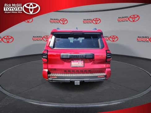 New 2026 Toyota 4Runner SR5 AWD/4WD image 7