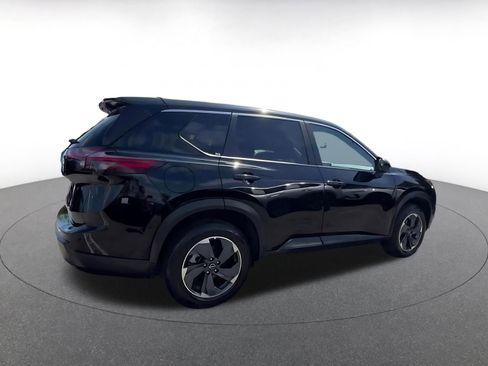 Used 2025 Nissan Rogue SV FWD image 15