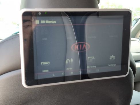 Used 2020 Kia Sedona EX FWD image 30