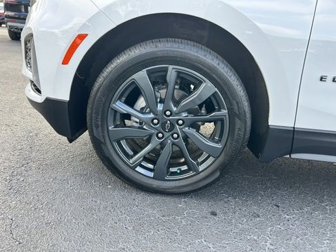 Used 2023 Chevrolet Equinox RS image 9