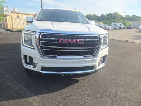 Used 2022 GMC Yukon SLT w/ SLT Premium Package RWD image 2