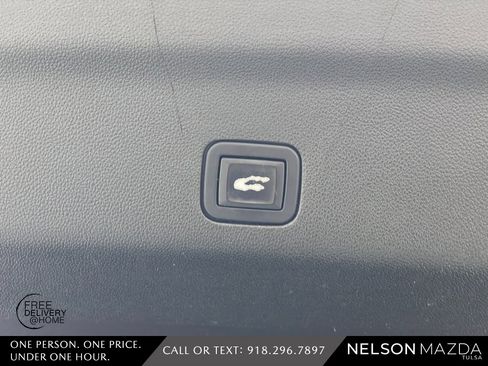 Used 2021 GMC Yukon SLT w/ SLT Premium Package image 55