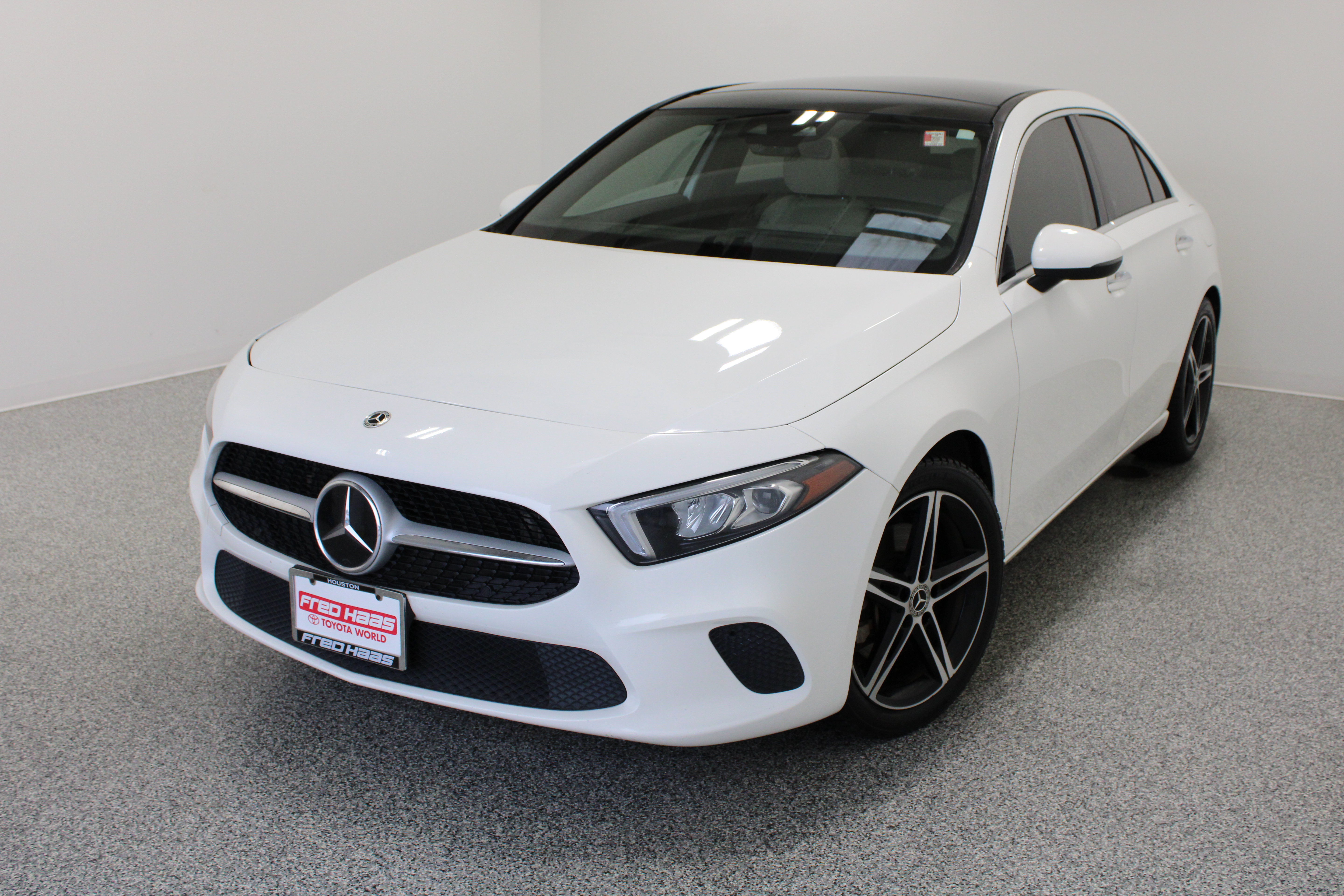 Used 2019 Mercedes-Benz A 220 image 2