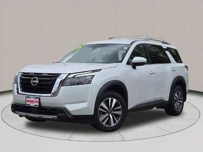 Certified 2025 Nissan Pathfinder SL